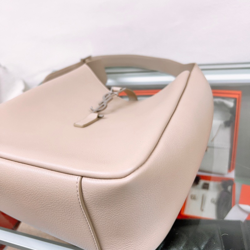 YSL 聖羅蘭 le 5 a 7 hobo 小號淺米灰 淺奶茶 托特/肩背包-7