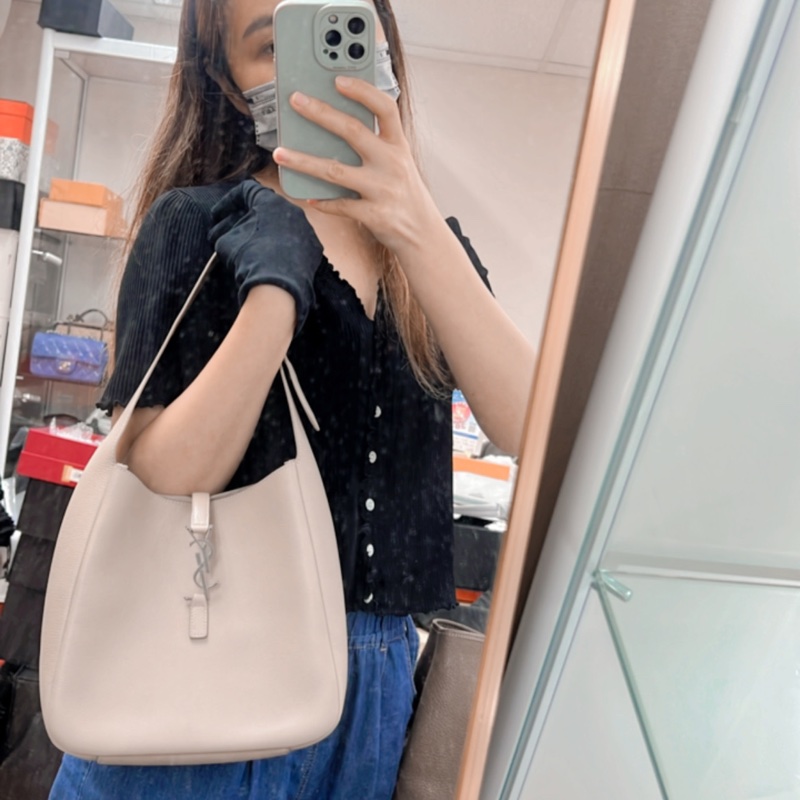 YSL 聖羅蘭 le 5 a 7 hobo 小號淺米灰 淺奶茶 托特/肩背包-12