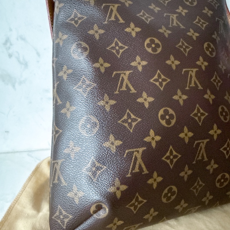 LV 翻蓋老花王菲包-9