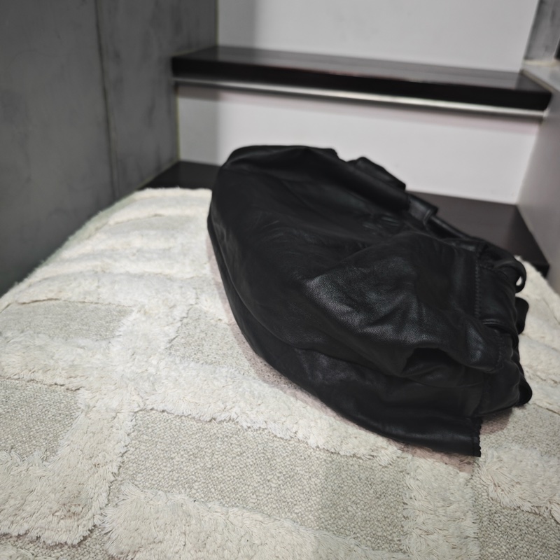 近新閒置商品 Loewe 雲朵空氣水餃包/小款-18