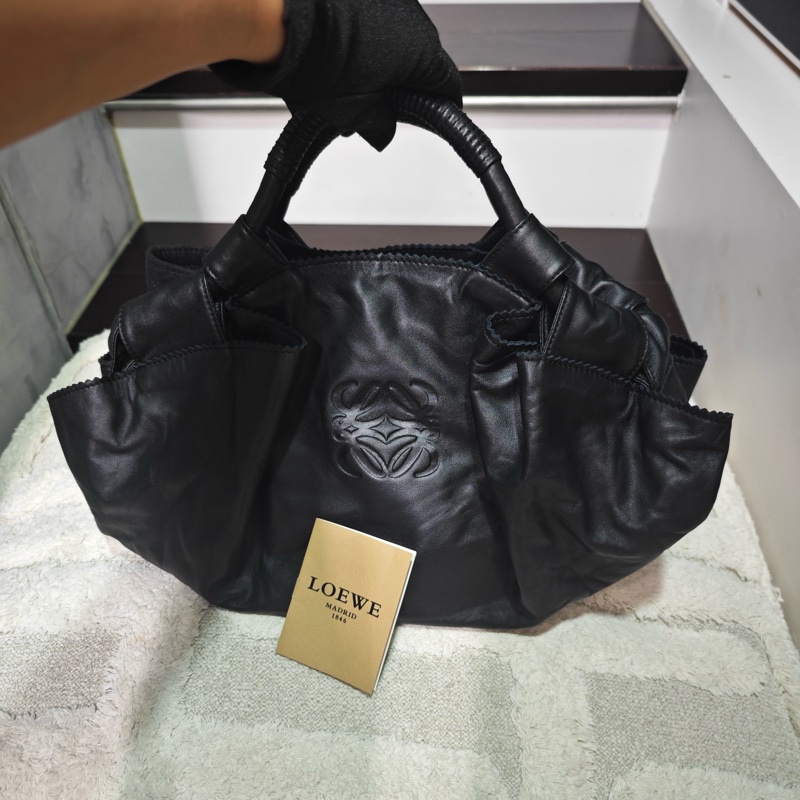 近新閒置商品 Loewe 雲朵空氣水餃包/小款-2