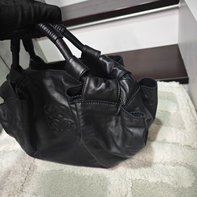 近新閒置商品 Loewe 雲朵空氣水餃包/小款-3
