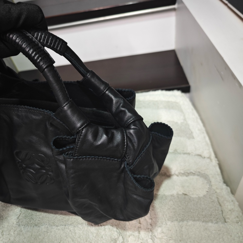 近新閒置商品 Loewe 雲朵空氣水餃包/小款-4