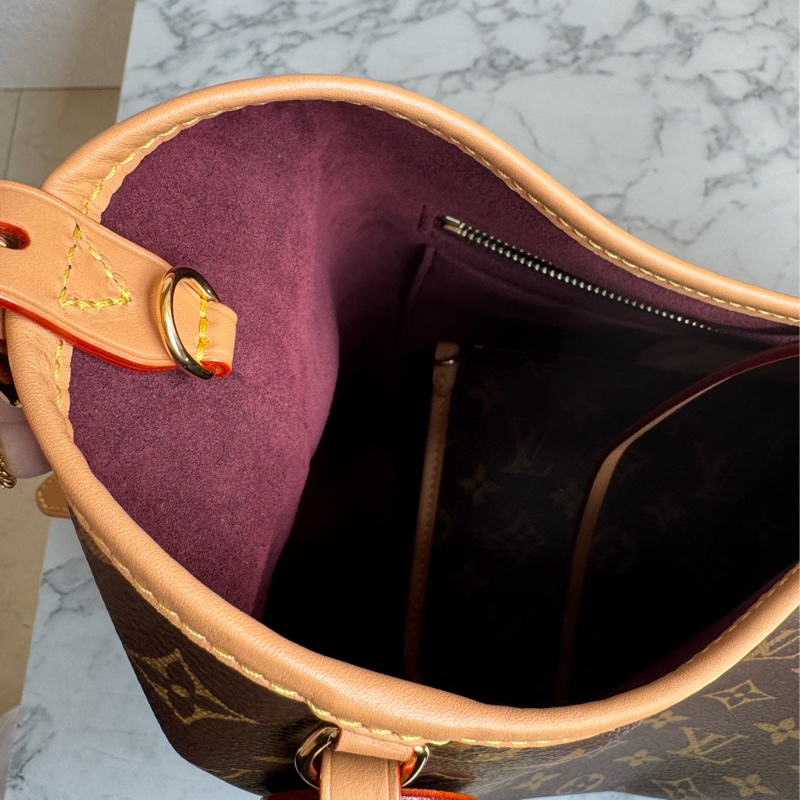 LV carry all大款-19