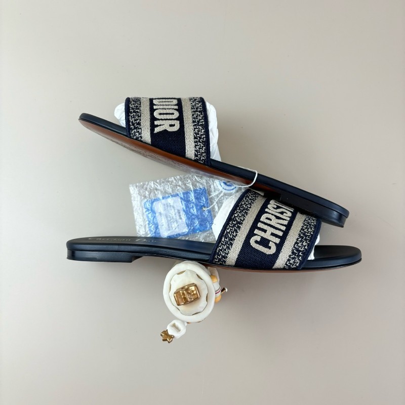 近試穿❤️DIOR/迪奧 黑白標語刺繡拖鞋 37碼🈶盒子防塵袋-3