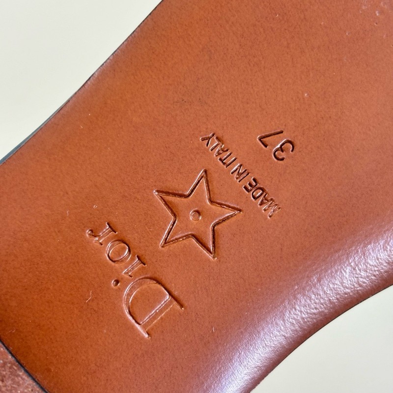 近試穿❤️DIOR/迪奧 黑白標語刺繡拖鞋 37碼🈶盒子防塵袋-7