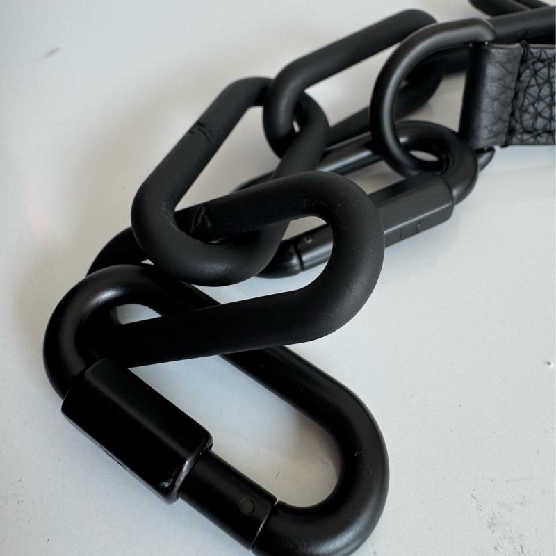 LV黑壓紋皮革方形箱包-36