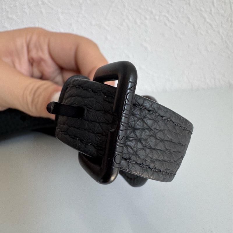 LV黑壓紋皮革方形箱包-39