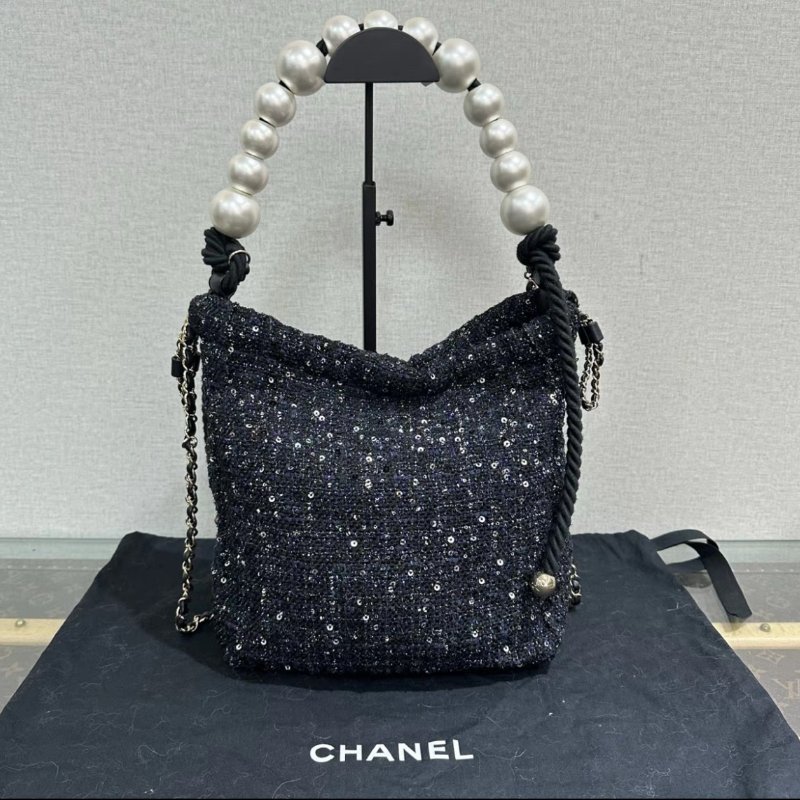 CHANEL 毛呢亮片金扣珍珠鏈條福袋水桶包25*26*8 98新 配件盒子塵袋保卡-5