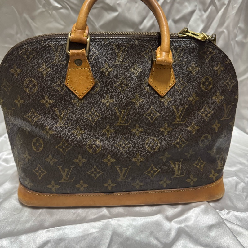 LV Alma PM 貝殼包-3