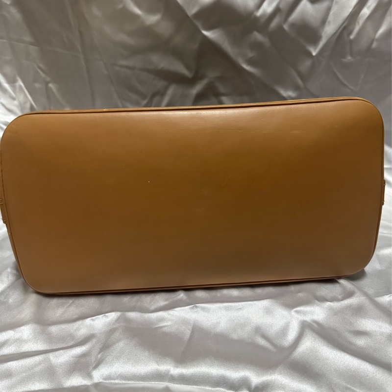 LV Alma PM 貝殼包-10