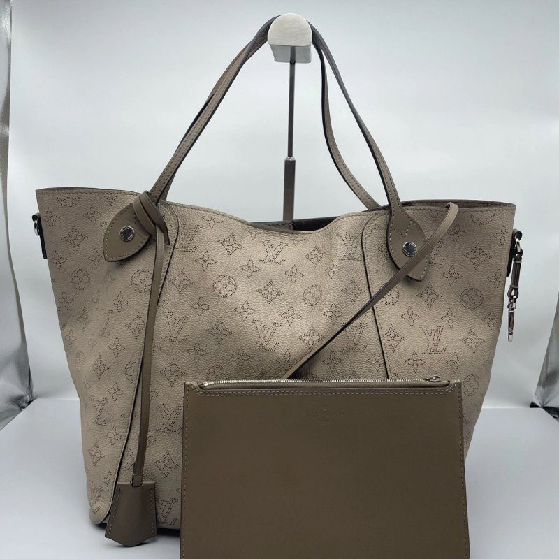 LV Hina系列大象灰月光女神肩背斜背包 32*15.5*30 99新配件塵袋-1