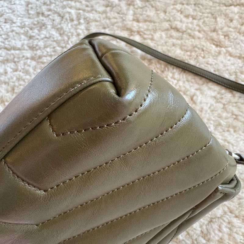 YSL Lou mini 經典山形紋斜背包 墨綠色-10
