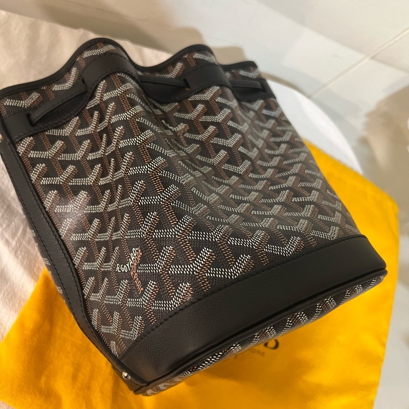ෆ Goyard Petit Flot水桶 黑色-11