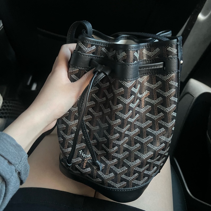 ෆ Goyard Petit Flot水桶 黑色-15