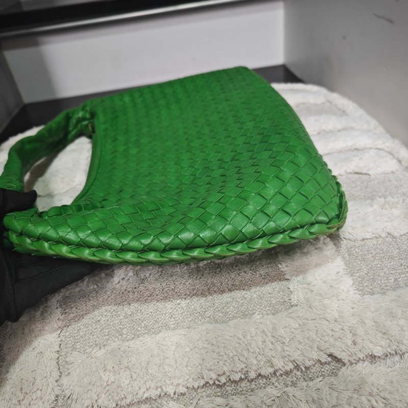 近新閒置 Bv 綠色編織hobo 月牙包-4