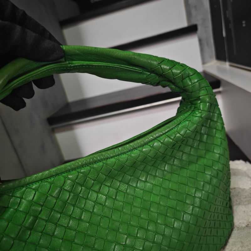 近新閒置 Bv 綠色編織hobo 月牙包-7