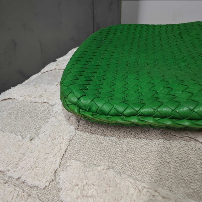 近新閒置 Bv 綠色編織hobo 月牙包-21