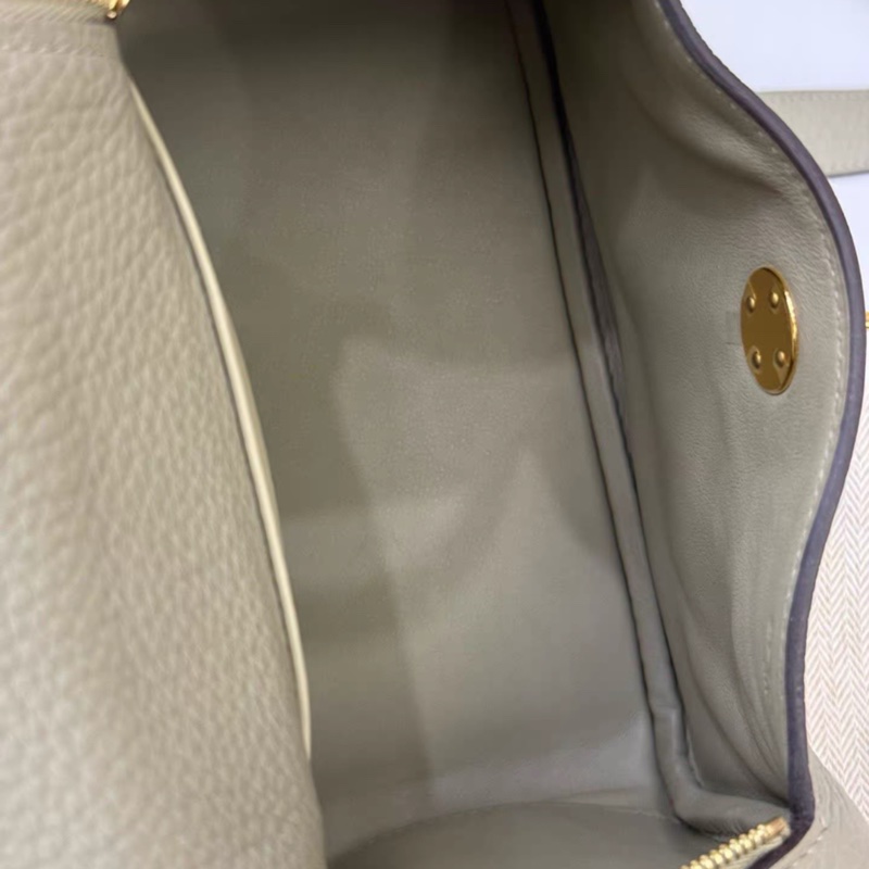 【99新】愛馬仕Hermes minilindy鼠尾草綠金扣 b刻 輕微使用感 配件：塵袋-5