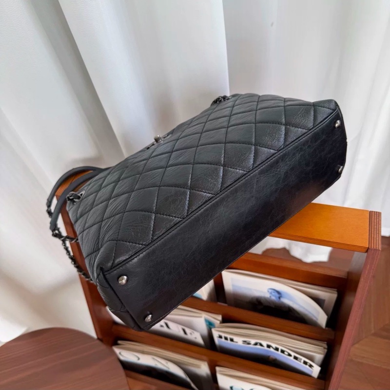 美包限量出售😍Chanel黑銀菱格紋孟買系列雙鏈條托特單肩斜挎包-8