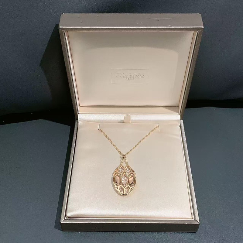 Bvlgari寶格麗Serpenti系列蛇頭項鍊鑲嵌鑽石和紅寶石玫瑰金 2019購入-4