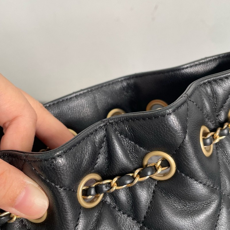 Chanel香奈兒黑金皮穿鏈水桶包肩背包斜背包-10