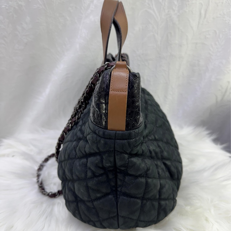 CHANEL 菱格牛皮皮革Shoulder Bag 銀扣鏈帶肩背袋黑色-2