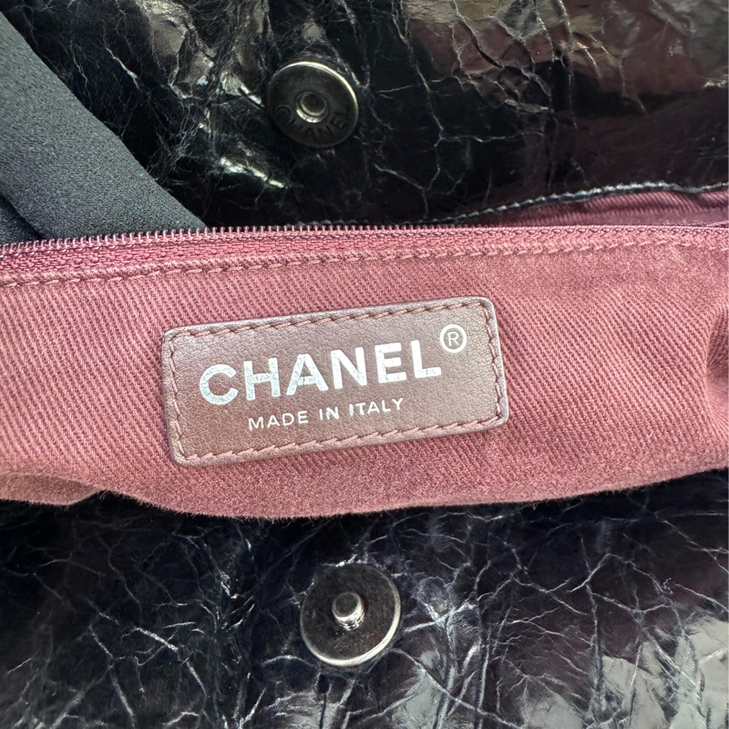 CHANEL 菱格牛皮皮革Shoulder Bag 銀扣鏈帶肩背袋黑色-10