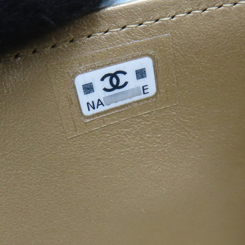 淺藍色羊皮 金球 Pearl Crush Vanity Case 化妝包 肩背包【CHANEL 香奈兒】 AP2303-7