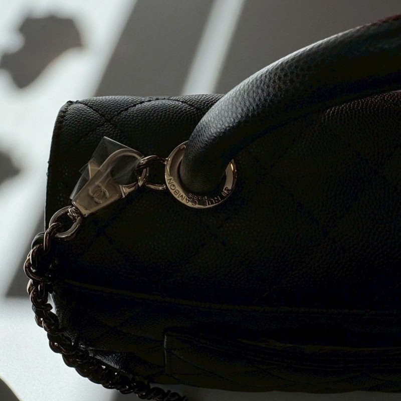 Chanel 淡金鍊帶黑荔枝皮coco handle 23-6