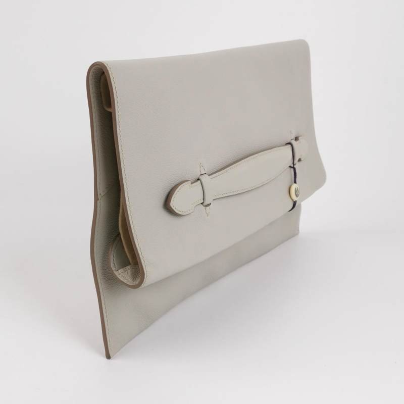 Hermes Pochette Pliplat 手拿包 Evercolor 牛皮 80珍珠灰框R刻-1