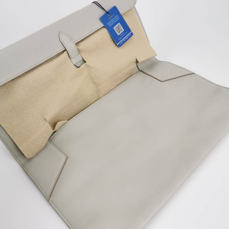 Hermes Pochette Pliplat 手拿包 Evercolor 牛皮 80珍珠灰框R刻-3
