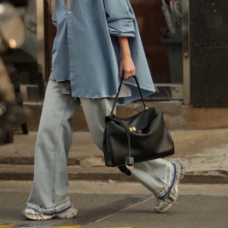 Balenciaga巴黎世家RODEO 小號 黑金五金配件 光滑小牛皮肩背包-0