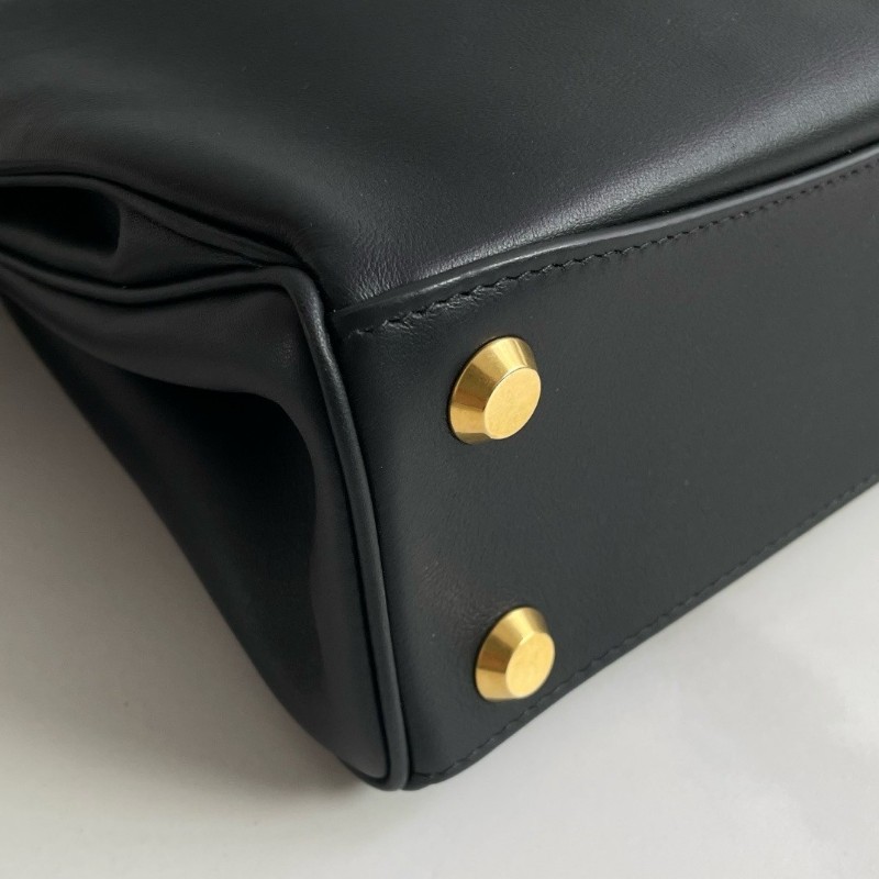 Balenciaga巴黎世家RODEO 小號 黑金五金配件 光滑小牛皮肩背包-4