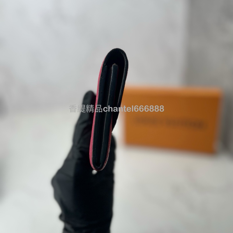 💗香緹國際精品💗 LV 全皮壓紋長夾 拼色內裡-1