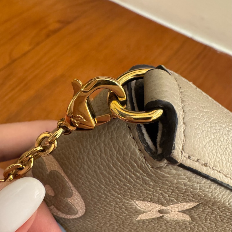 LV 斑鳩灰/米三合一woc-17