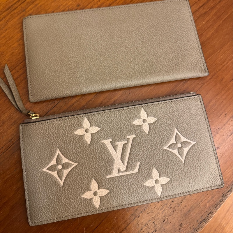 LV 斑鳩灰/米三合一woc-19