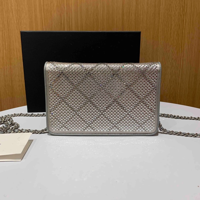 Chanel 22A 滿鑽Woc鏈條包 尺寸約19*12*3.5 芯片款 全皮內里 附件盒子 塵袋-1