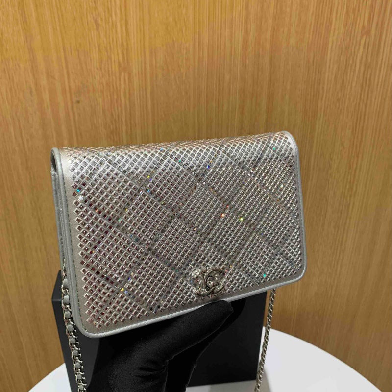 Chanel 22A 滿鑽Woc鏈條包 尺寸約19*12*3.5 芯片款 全皮內里 附件盒子 塵袋-2