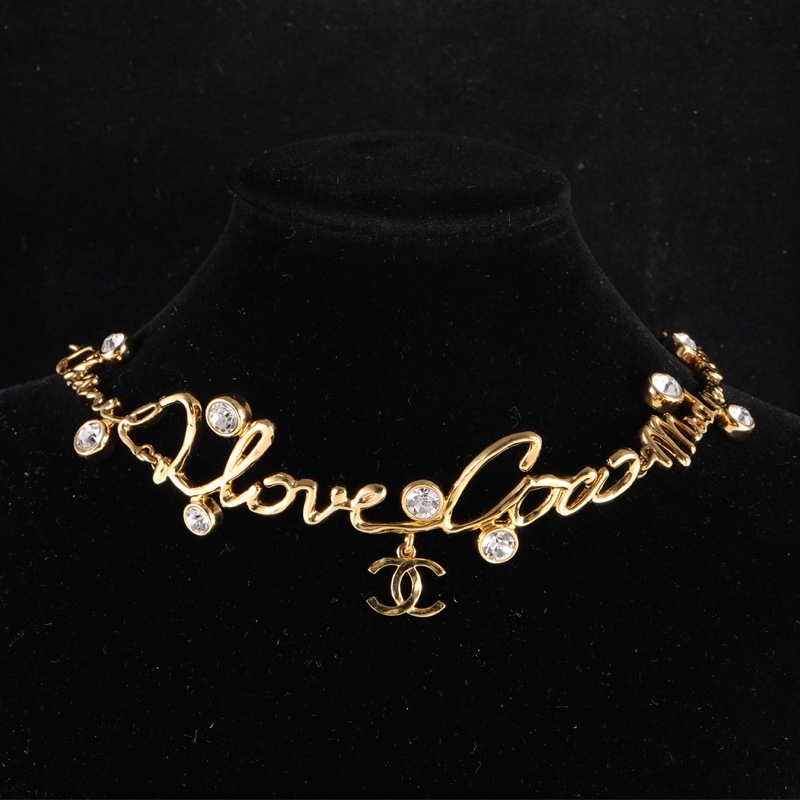 CHANEL(香奈兒) 合金 24S 金屬字母水鑽CHOKER 高價款 love字母-0