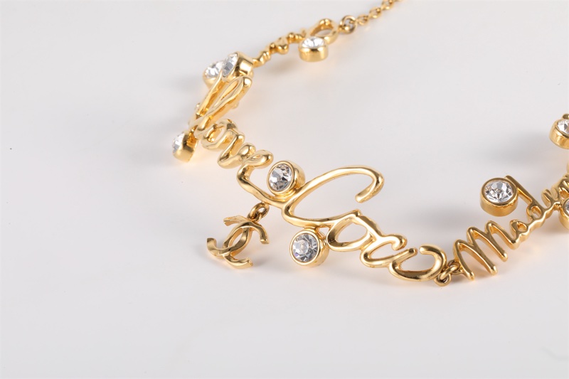 CHANEL(香奈兒) 合金 24S 金屬字母水鑽CHOKER 高價款 love字母-1