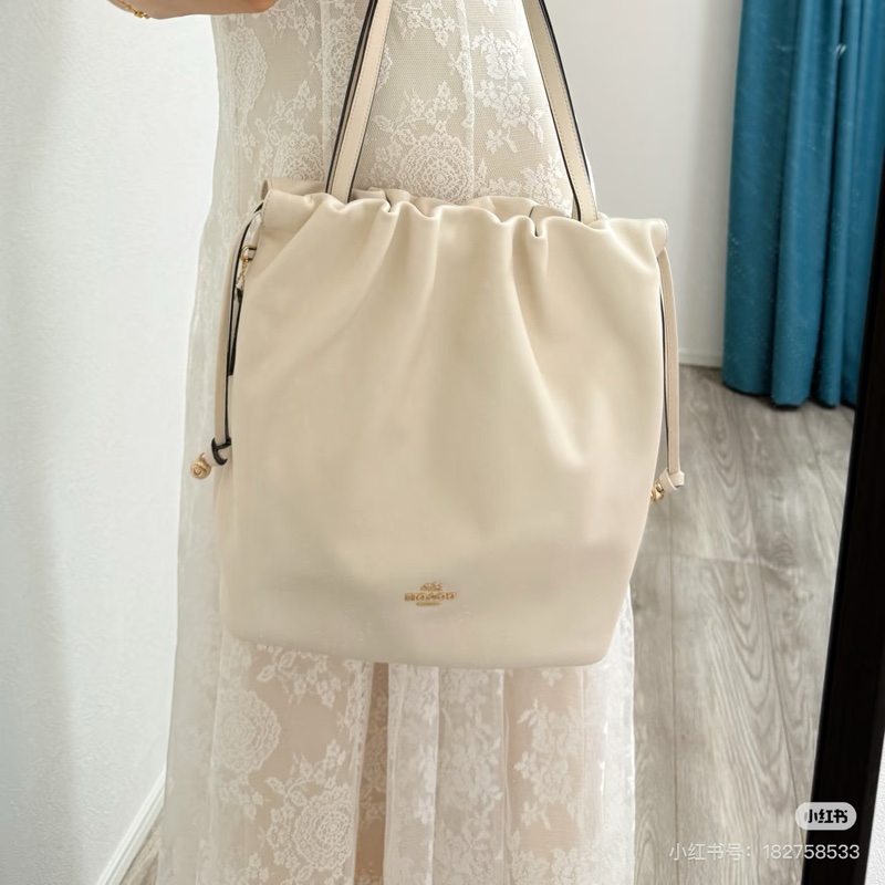 Coach Faye 雲朵包 肩背包-11