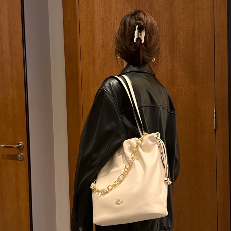 Coach Faye 雲朵包 肩背包-12