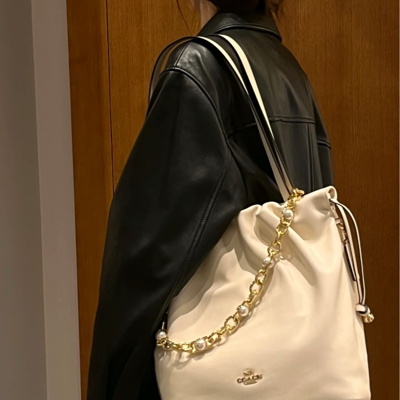 Coach Faye 雲朵包 肩背包-13