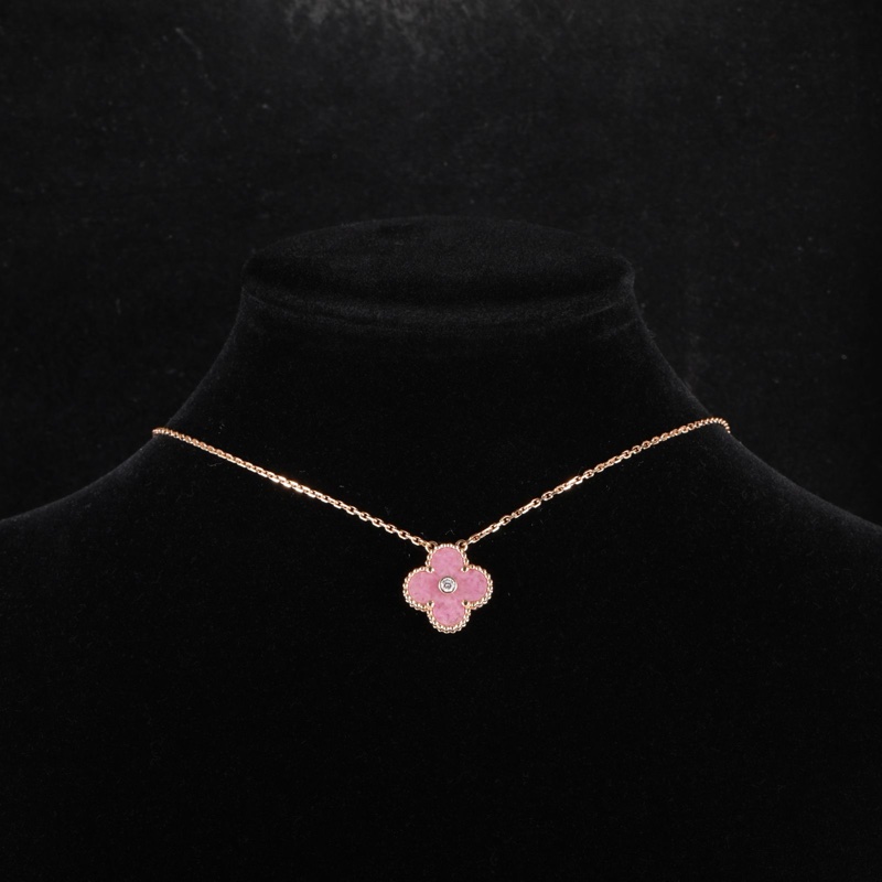 VAN CLEEF&ARPELS(梵克雅寶) Vintage Alhambra 中號單花項鏈 2021年聖誕 單鑽 18K玫瑰金/鑽石/薔薇粉輝石 項鏈 玫瑰金 鑽石/18K/薔薇粉輝石-0