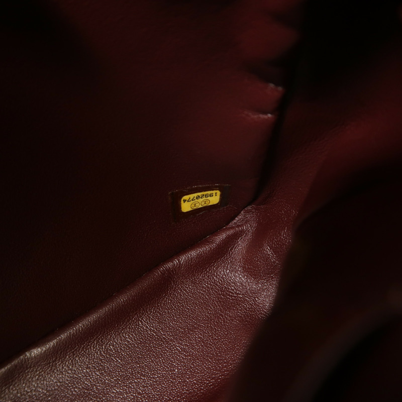 CHANEL 皮革Chain Shoulder金扣鏈帶肩背袋-6