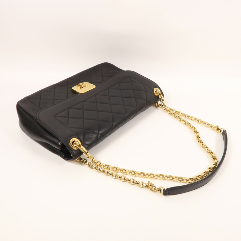 CHANEL 皮革Chain Shoulder金扣鏈帶肩背袋-8