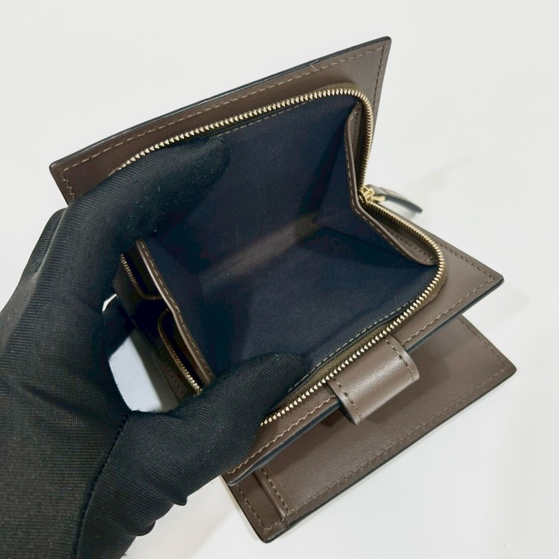 FENDI棕色牛皮FFLogo雙折零錢短夾8M0386-8