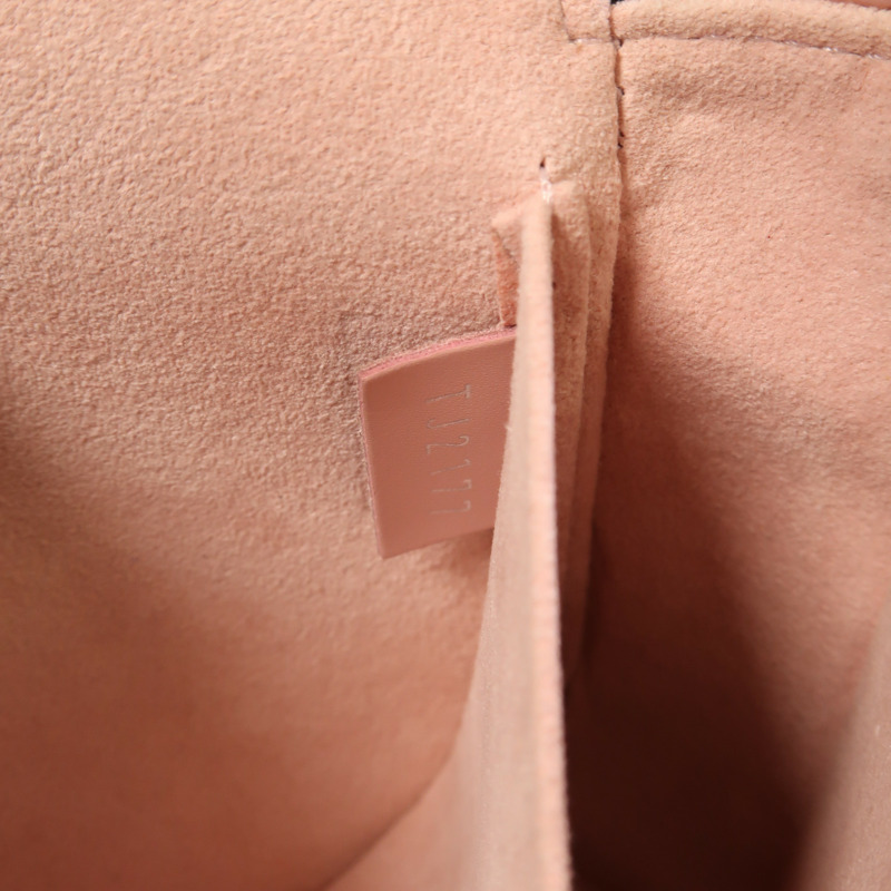 LOUIS VUITTON Epi Pochette Felissie銀扣鏈帶肩背袋-6