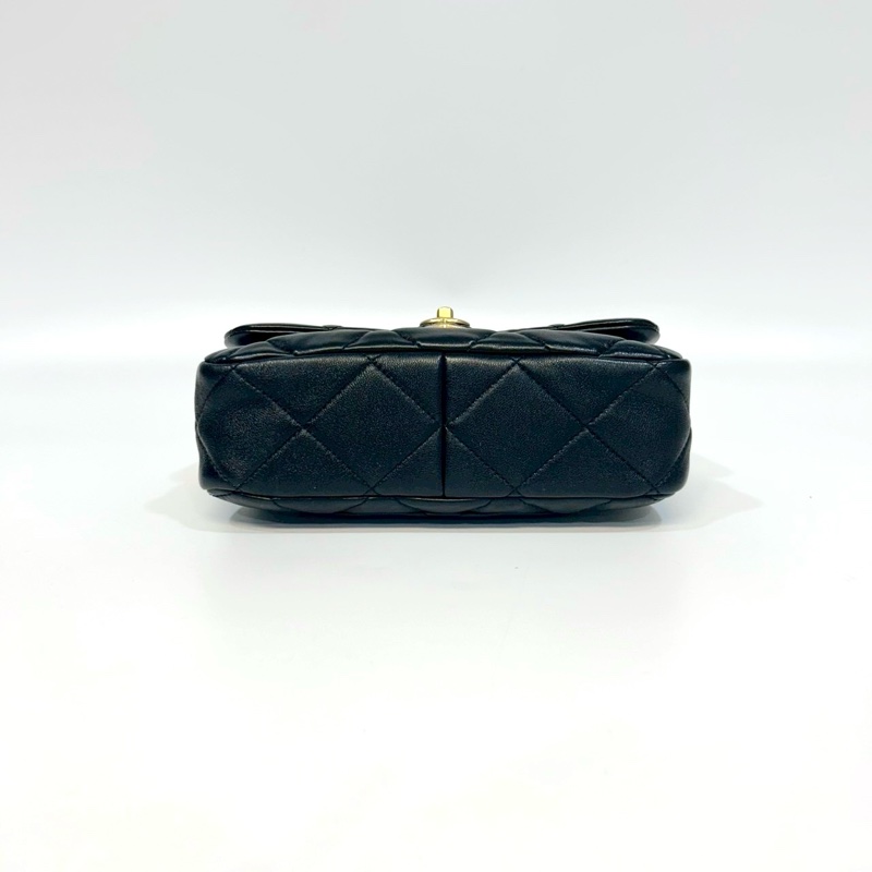 CHANEL黑金羊皮愛心琺琅釦Flap bag AS3986-5